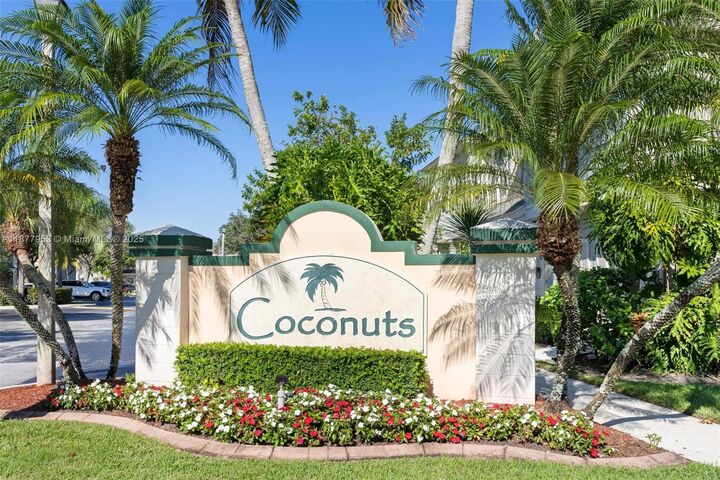 16675 Hemingway Dr 16675  Weston FL 33326 photo