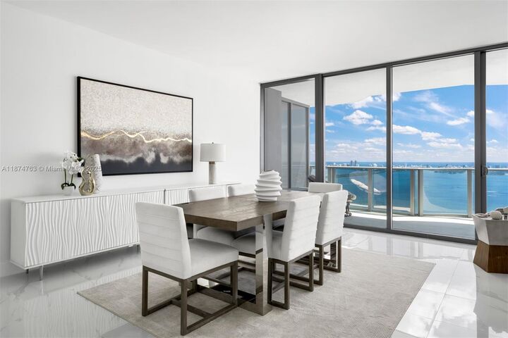Property Photo: 700 NE 24th St 4702 FL 33137