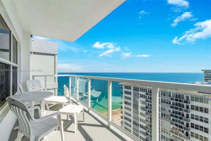 Property Photo:  3750 Galt Ocean Dr 2004  FL 33308 