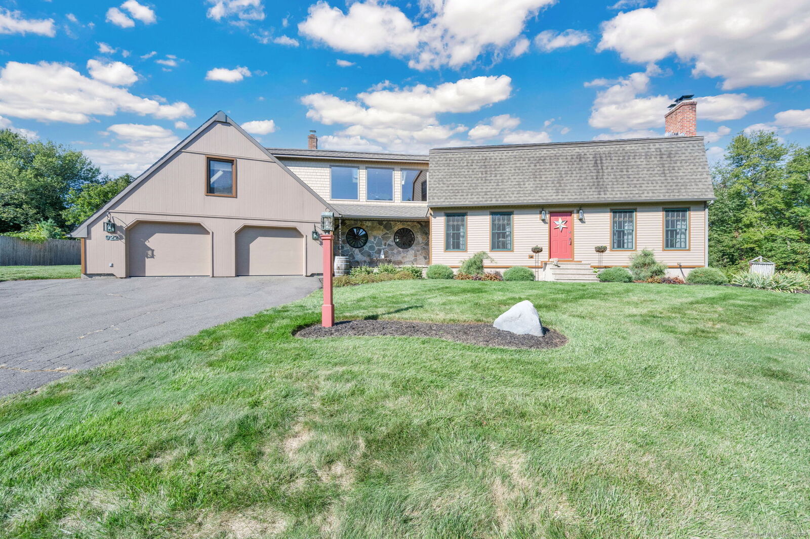 Property Photo: 922 Flanders Road CT 06489