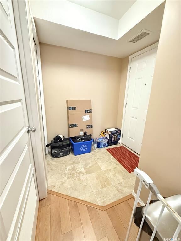 Photo de la propriété: 1638 Clark Avenue 101 SK S4H 3G3