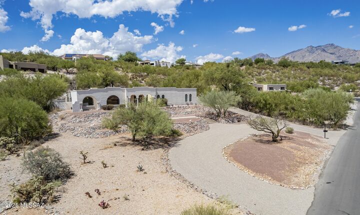 4361 N Wilmot Road  Tucson AZ 85750 photo