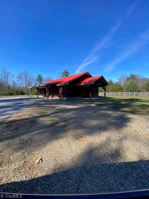 Property Photo:  52 Chestnut Mountain Farms Parkway  NC 28649 