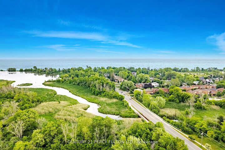 Photo de la propriété:  1104 Shoal Point Road Main  ON L1S 1E2