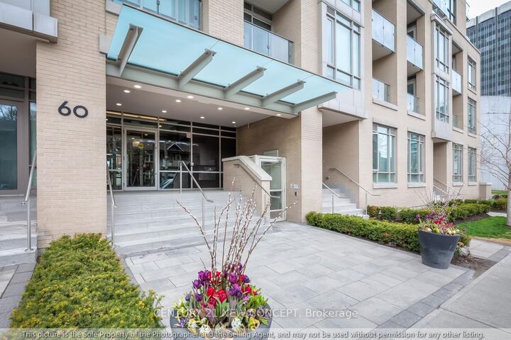 Property Photo:  60 Berwick Avenue 204  ON M5P 0A3 