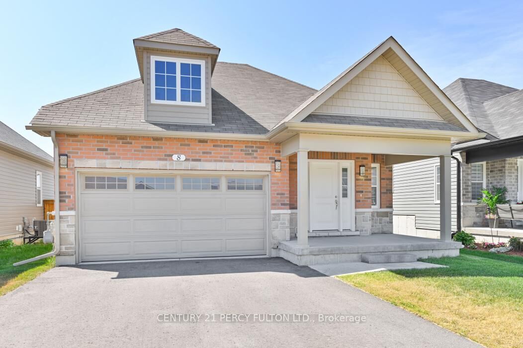 Property Photo:  8 Braeburn Street  ON K0K 1H0 
