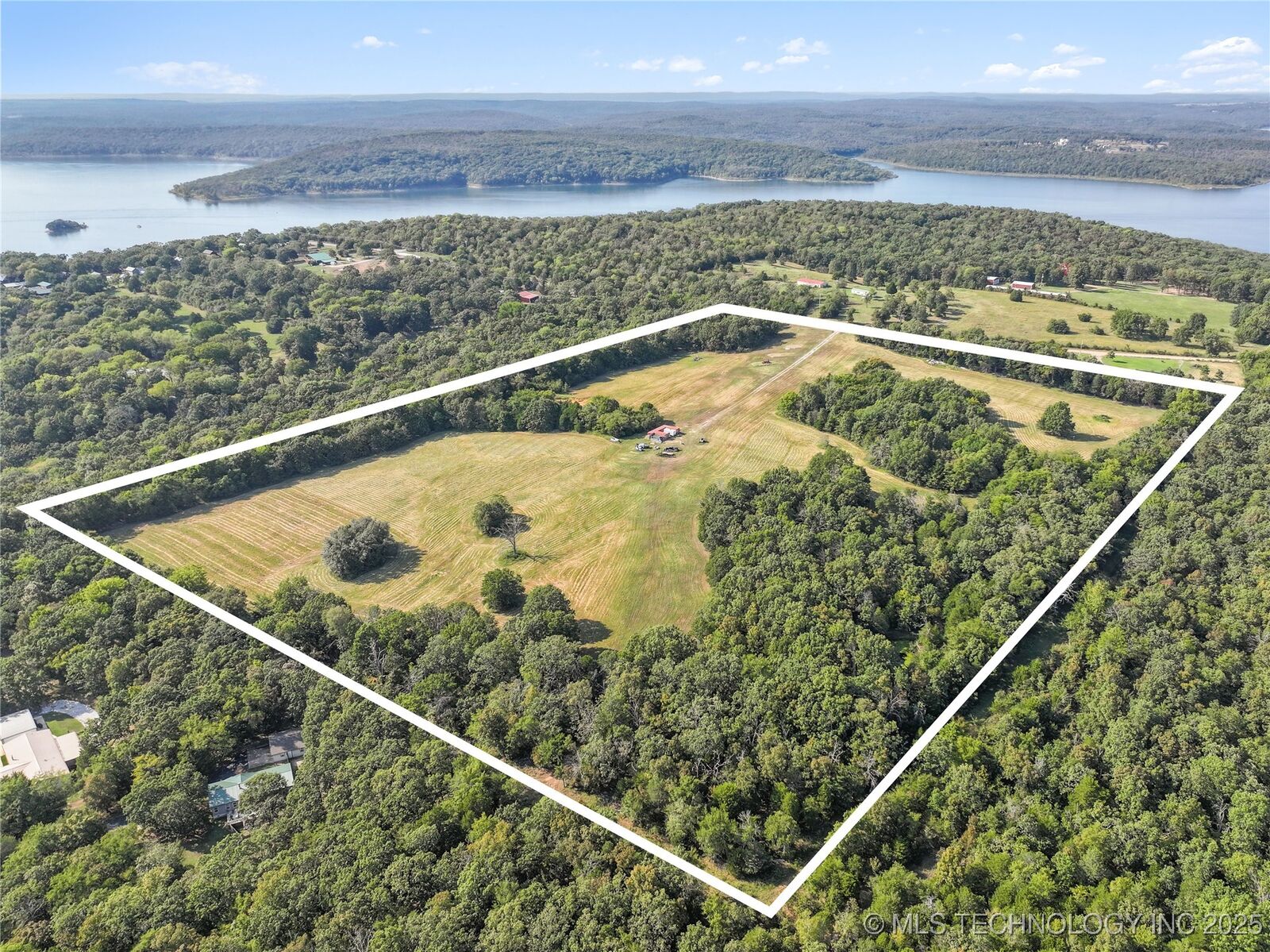 Property Photo: 450451 E 960 Road OK 74962
