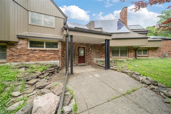 Property Photo: 30622 Hungry Hollow Road ON N0M 1B0
