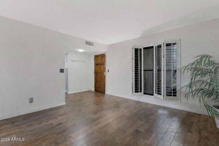 Property Photo:  5102 N 31st Place 412  AZ 85016 