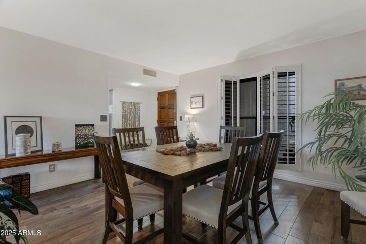 Property Photo:  5102 N 31st Place 412  AZ 85016 