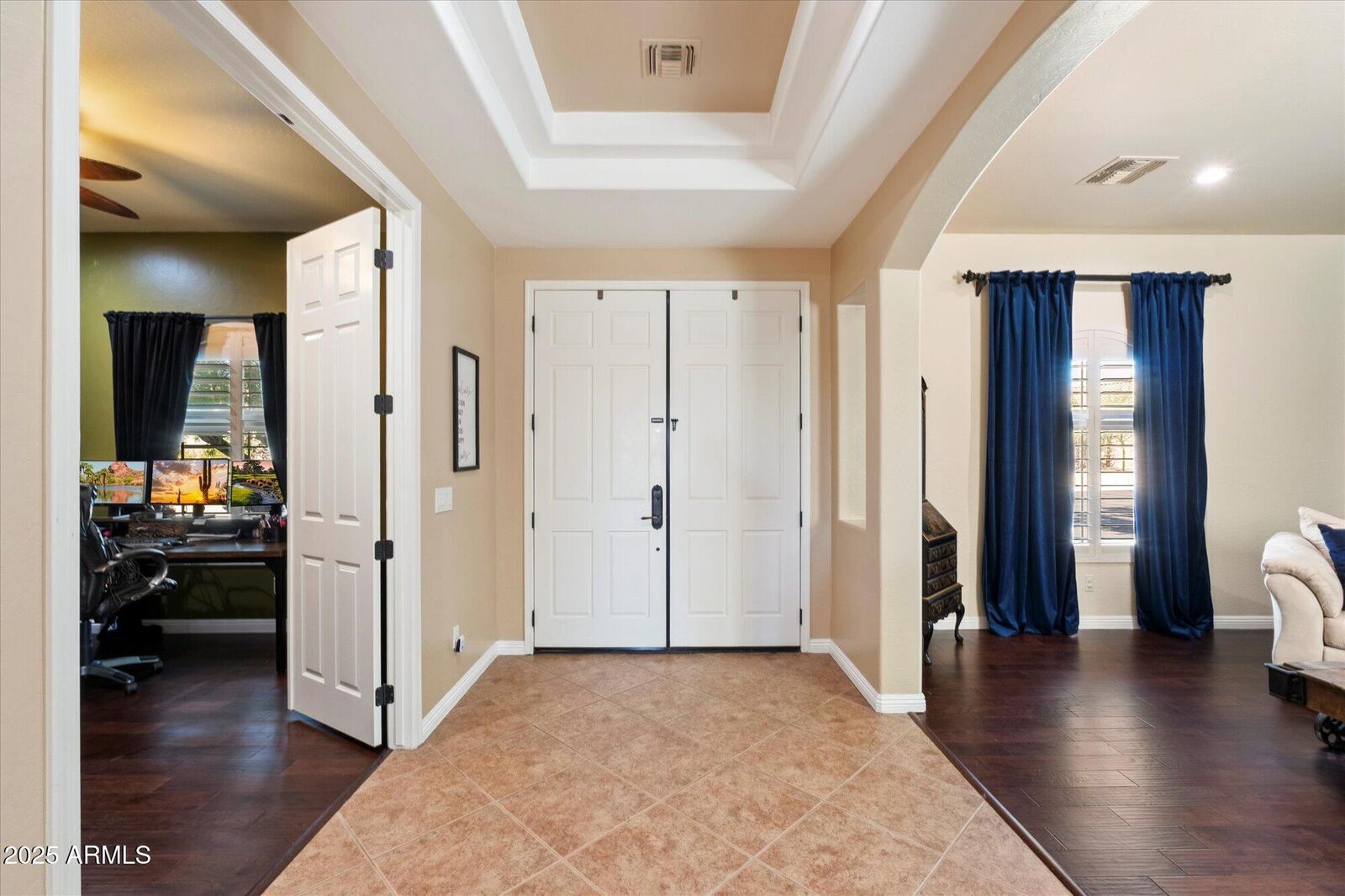 Property Photo: 23007 N 38th Way AZ 85050