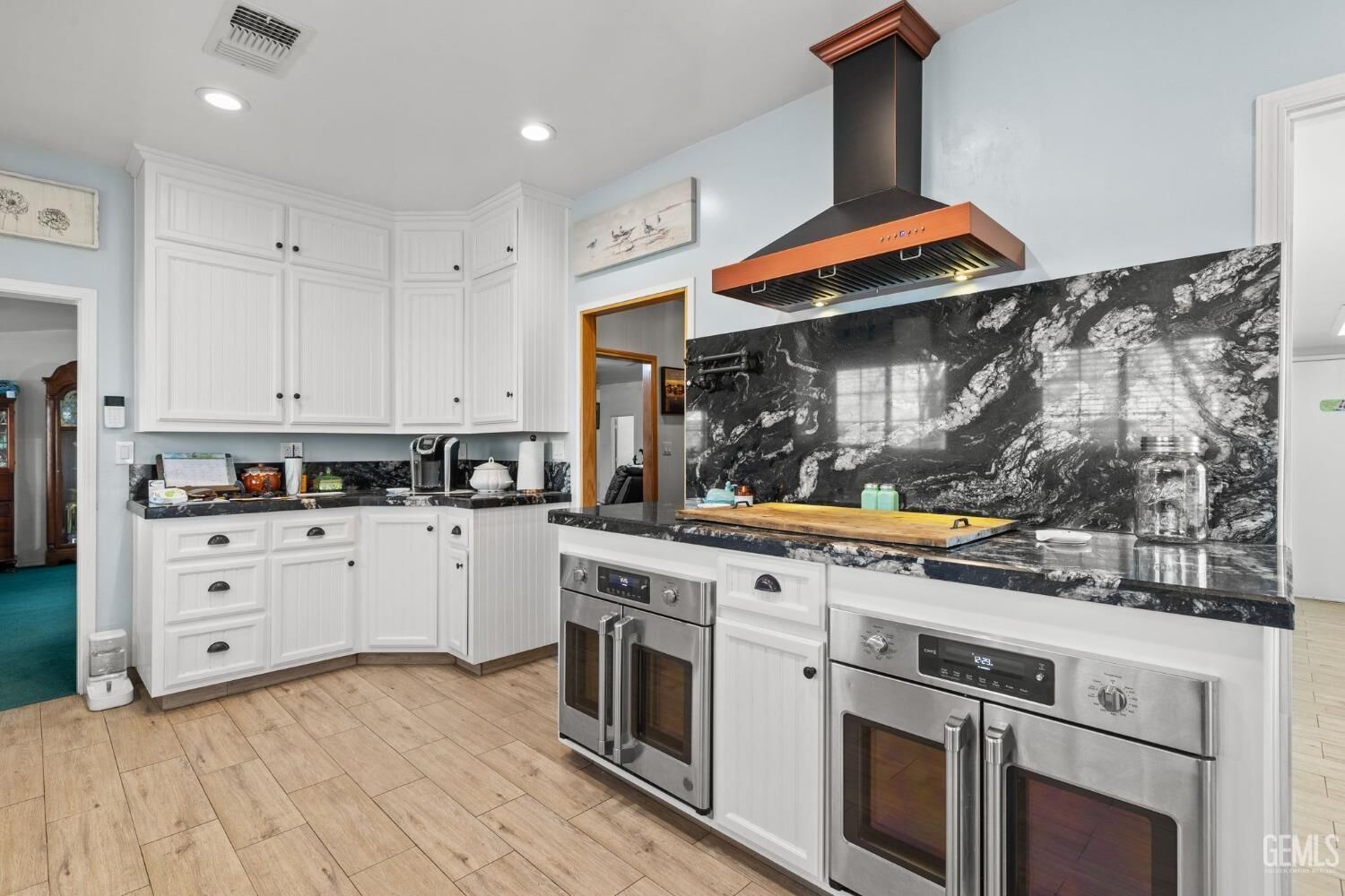 Property Photo:  28106 Highway 119  CA 93268 