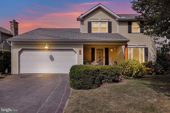 Property Photo:  81 W South Avenue  PA 17538 