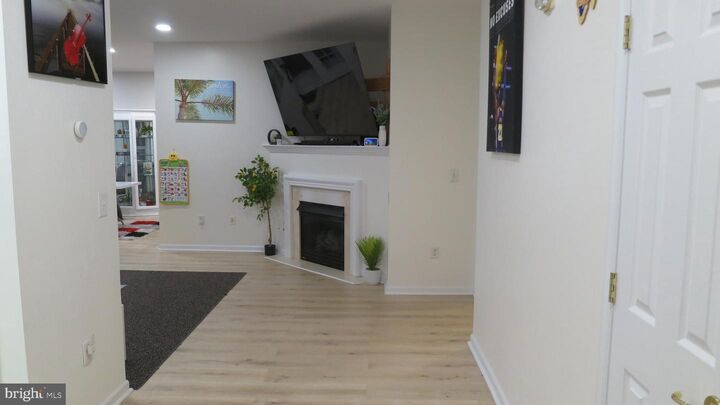 Property Photo:  121 Kyle Way  NJ 08628 