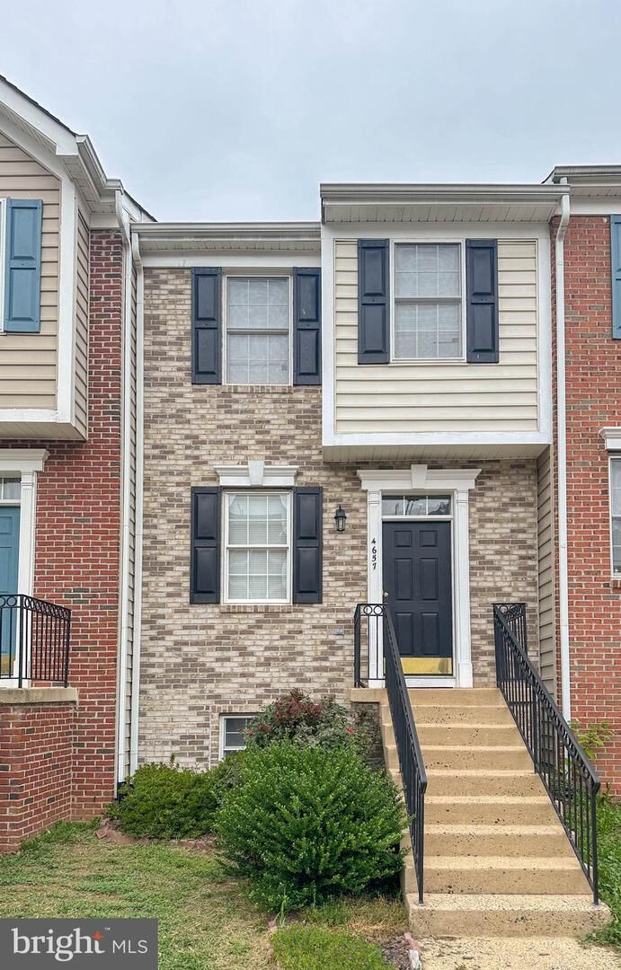 Property Photo: 4657 Swallowtail Place VA 22033