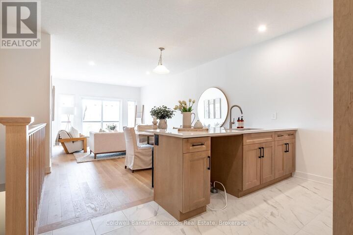 Photo de la propriété: 32 Charles Morley Boulevard ON P1H 0G5