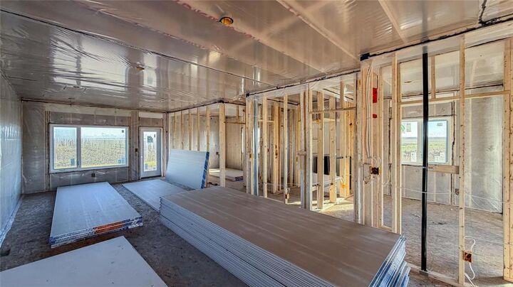 Property Photo:  299 Normandeau Avenue  MB R5H 0C7 