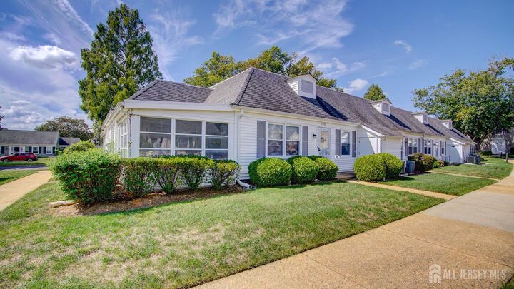 Property Photo:  179 Rossmoor Drive H  NJ 08831 