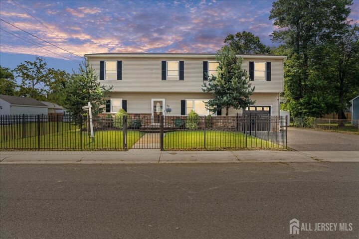 60 Maple Avenue  Keansburg NJ 07734 photo