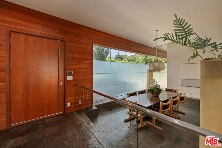 Property Photo:  8137 Amor Rd  CA 90046 