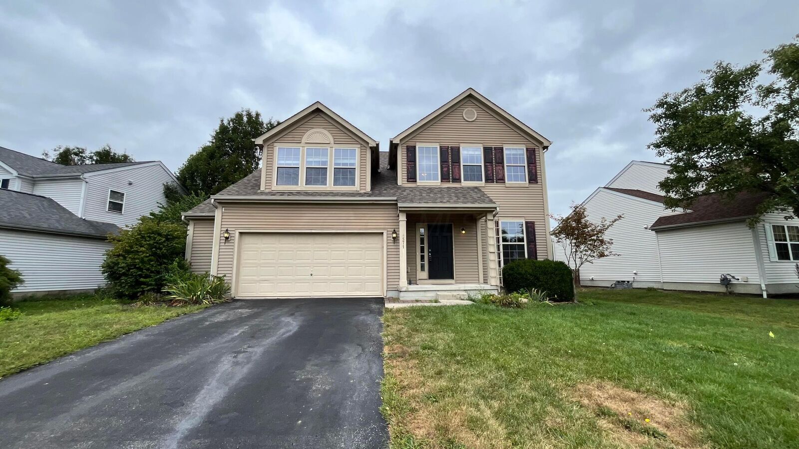 Property Photo:  6571 Hemmingford Drive  OH 43110 