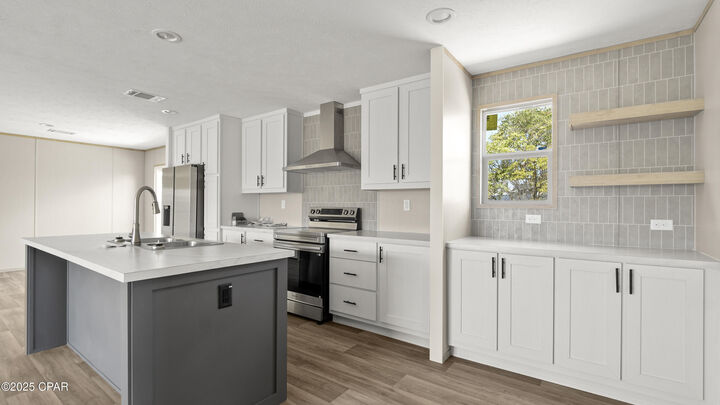 Property Photo:  605 Tate Drive  FL 32404 