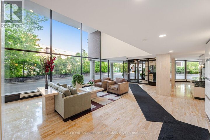 Photo de la propriété:  30 Glen Elm Avenue East 109/209  ON M4T 1T7 