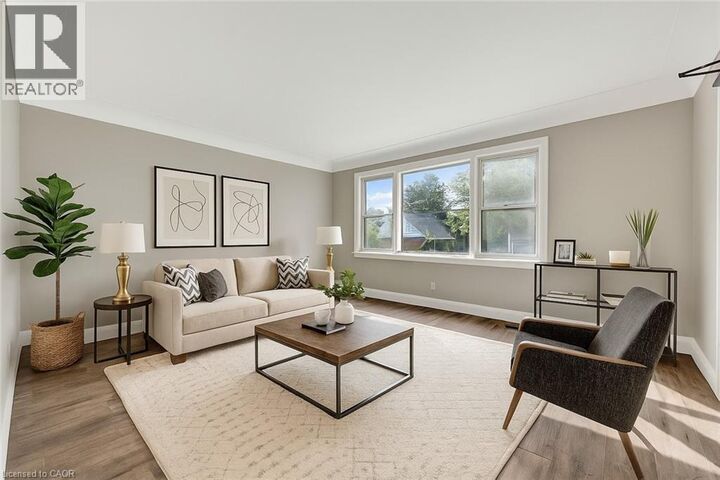 Property Photo:  102 Sydney Street North 2  ON N2H 3L7 