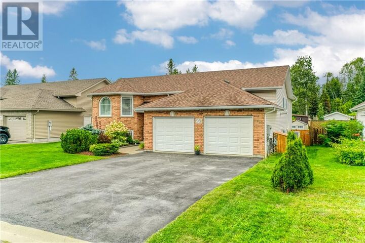 Property Photo:  93 Jacob Street  ON P3Y 1E4 