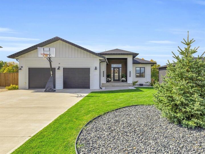 14 Gold Finch Place  Landmark MB R5H 1G6 photo