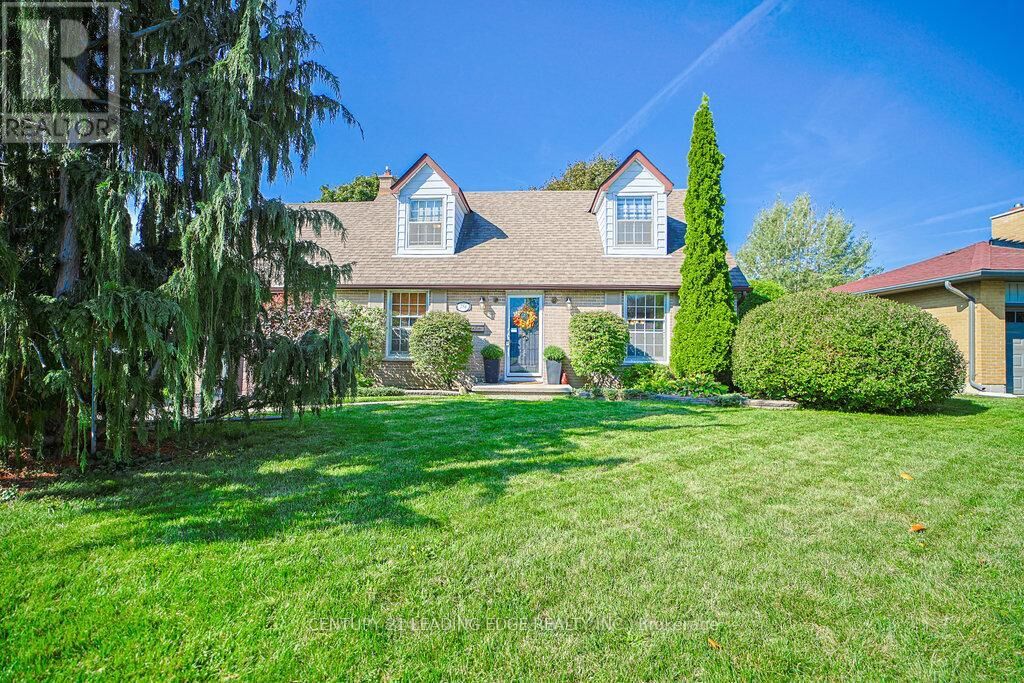 Property Photo:  758 Westdale Street  ON L1J 5B7 