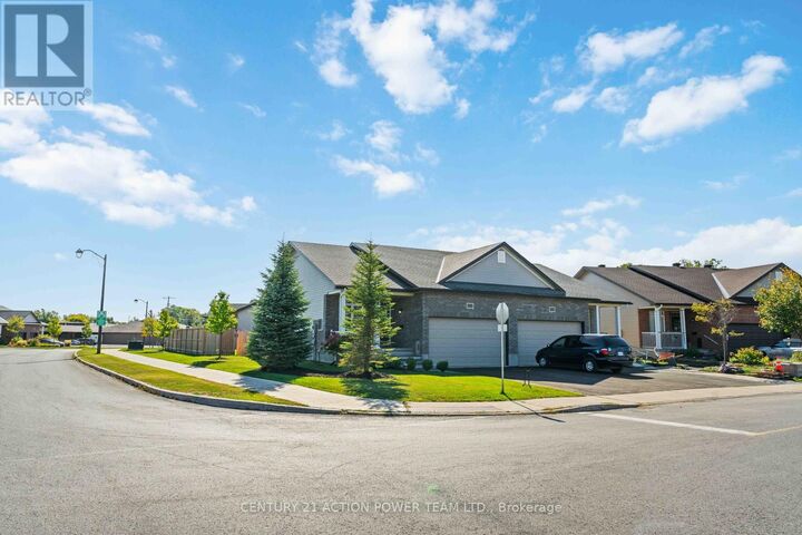 Photo de la propriété:  222 Cedarstone Street  ON K0A 2Z0 