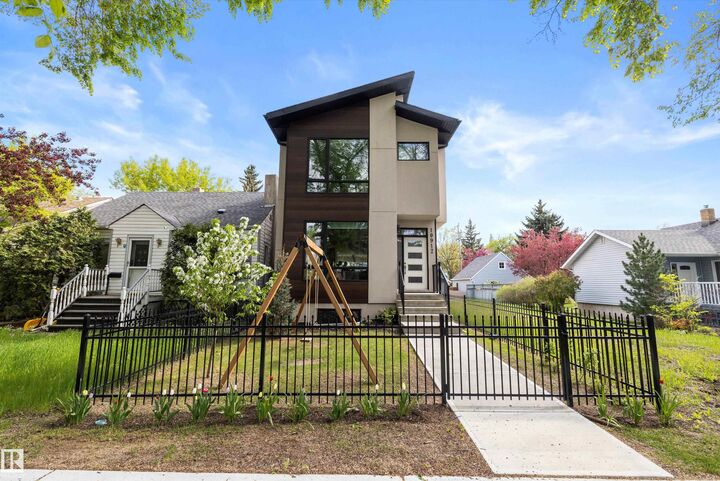 Property Photo:  10917 79 Avenue NW  AB T6G 0P1 