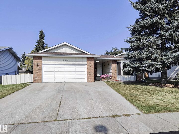 Property Photo:  10420 18 Avenue NW  AB T6J 4Z7 
