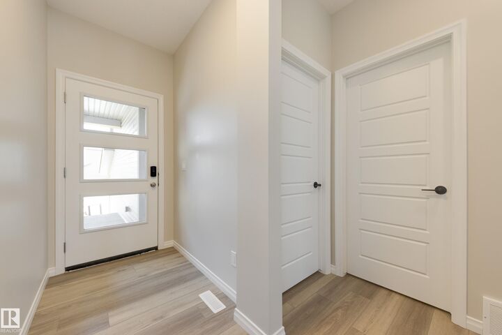 Property Photo:  19410 22A Avenue NW  AB T6M 3J2 