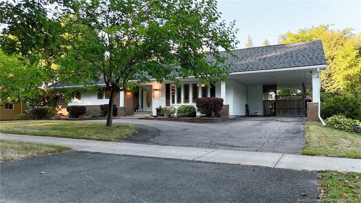 Photo de la propriété:  125 Eglinton Street  NB E3B 2V9 