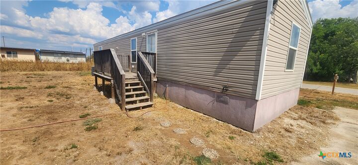 Property Photo:  414 14th Street  TX 78161 