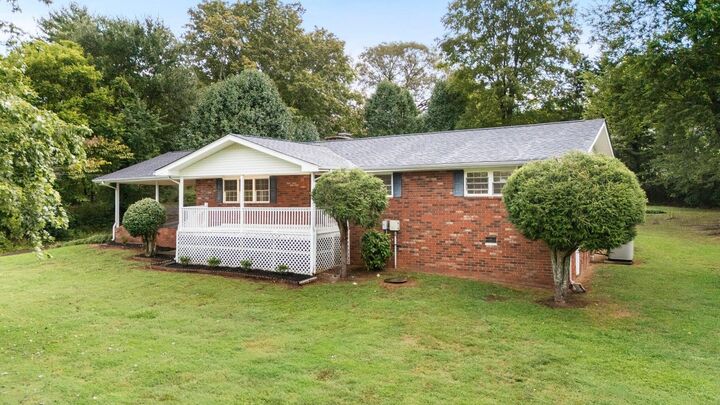 Property Photo:  188 Bates Street NE  TN 37310 