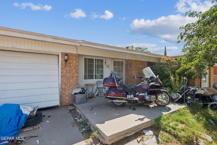 Property Photo:  5748 Corsicana Avenue  TX 79924 