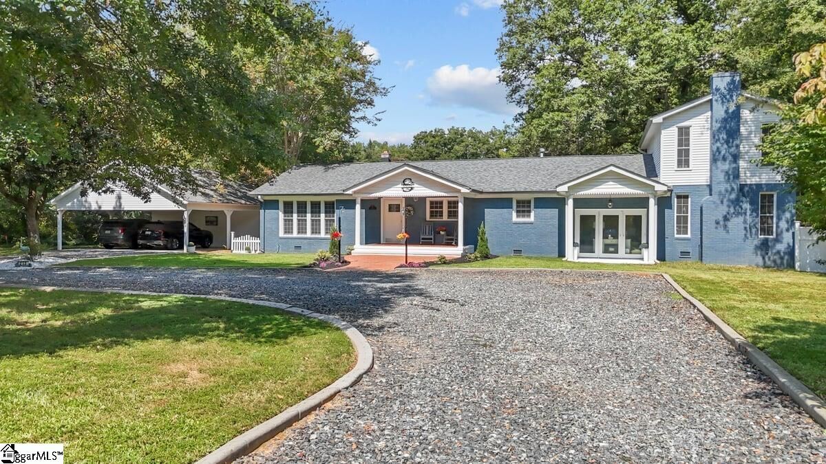 Property Photo:  213 Harts Lane  SC 29681 