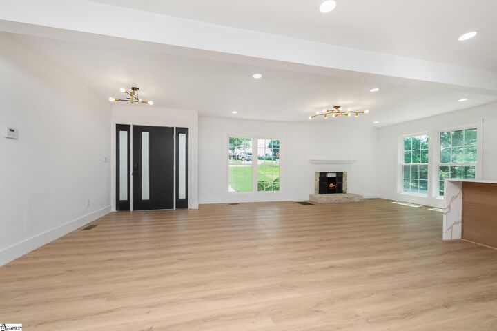 Property Photo: 101 Ashford Avenue SC 29609