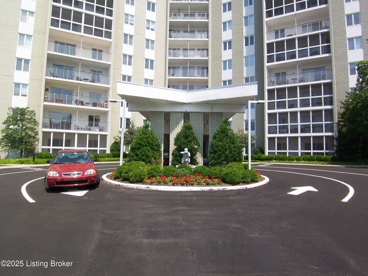 Property Photo: 5100 US Highway 42 Apt 911 KY 40241