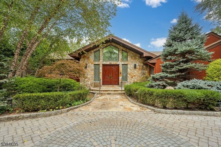 Property Photo: 951 Scioto Dr NJ 07417