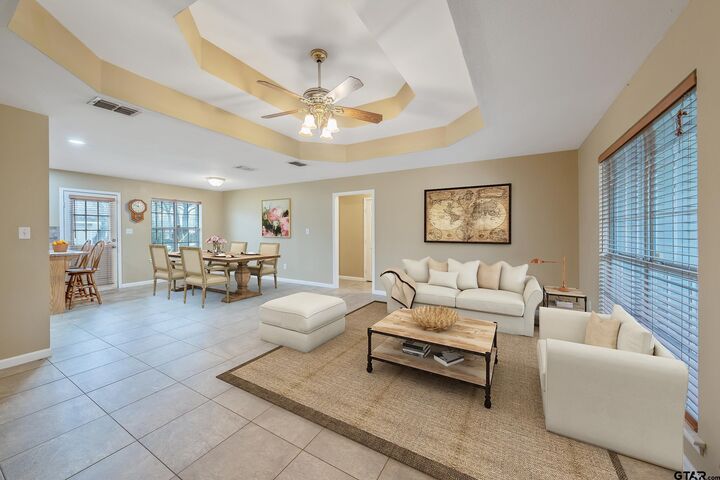 Property Photo:  190 Dwight  TX 75765 