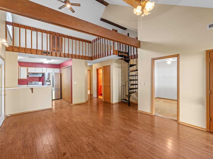 Property Photo:  132 N Gardengate Dr  KY 42420 