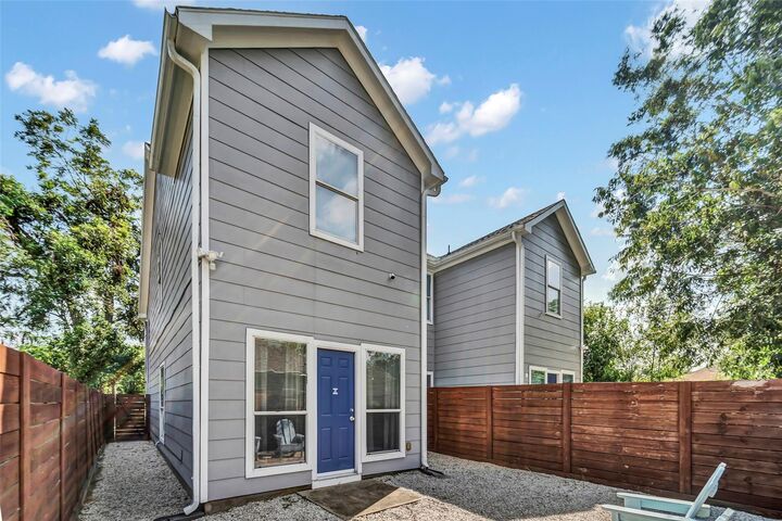 Property Photo:  3925 Lowden Street B  TX 77051 