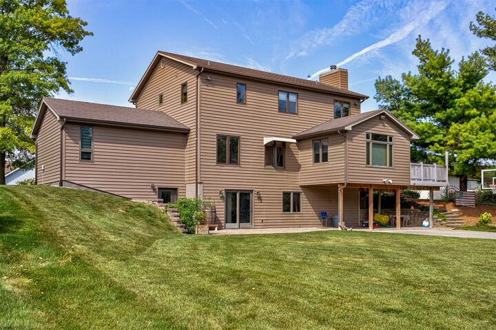 Property Photo:  328 S Logan Street  IA 50236 