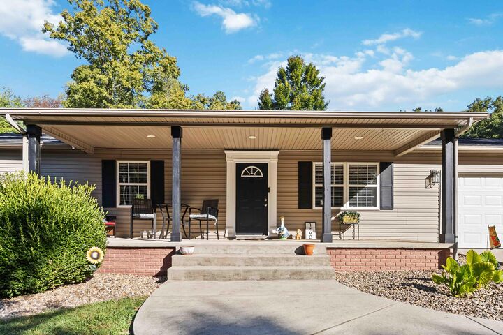 Property Photo:  1490 Hickory Hills Lane  KY 40741 