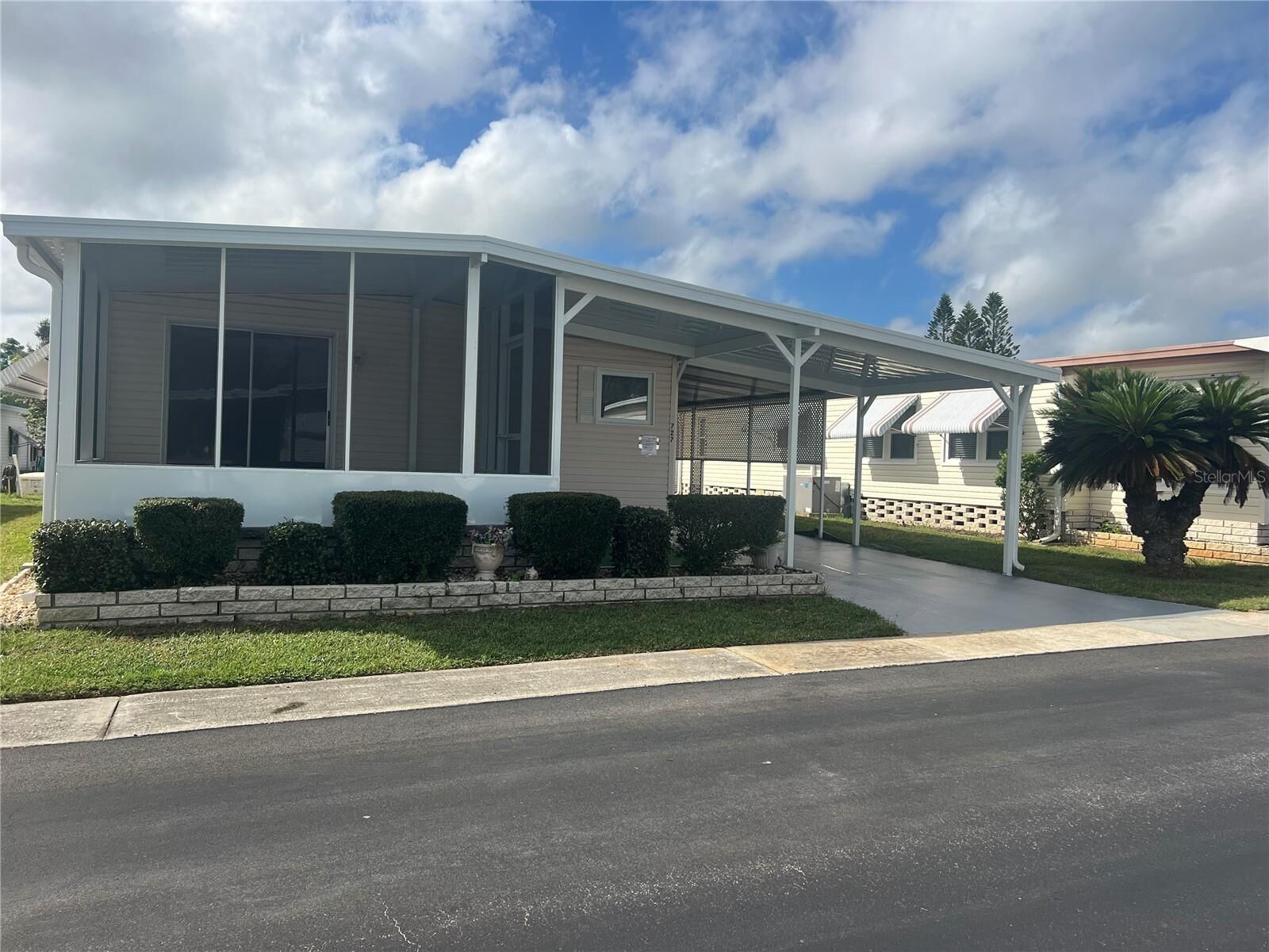 Property Photo: 727 Sugar Palm Street FL 33778