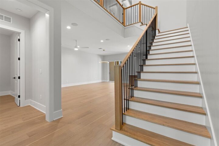 Property Photo: 222 N Hesperides Street FL 33609